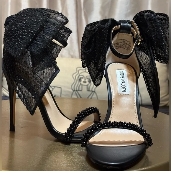 NWOB - Steve Madden Black Lace Embellished Heels - Picture 5 of 9